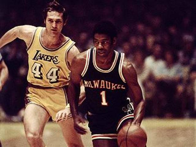 以扼制对方 以扼制对方